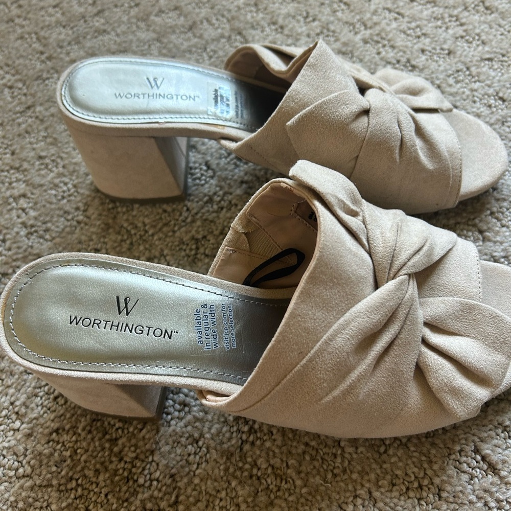 Worthington Women's Tan Knotted Mules Never worn.